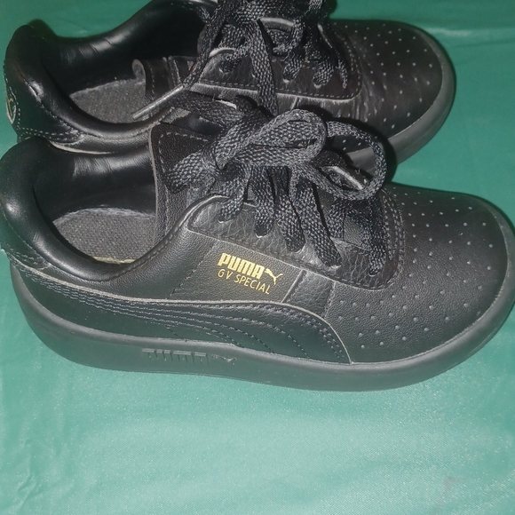 Kids sneakers - Picture 2 of 4